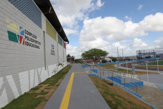 Estado publica avisos de licitação para modernizar e construir escola em tempo integral em Esplanada