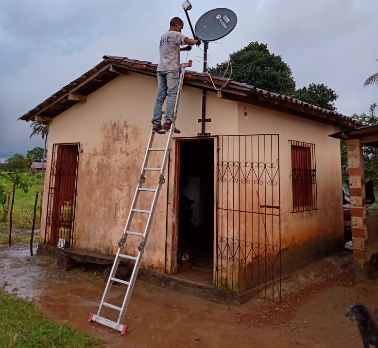 Através do Vereador André de Dongo comunidades rurais de Esplanada recebem internet gratuita