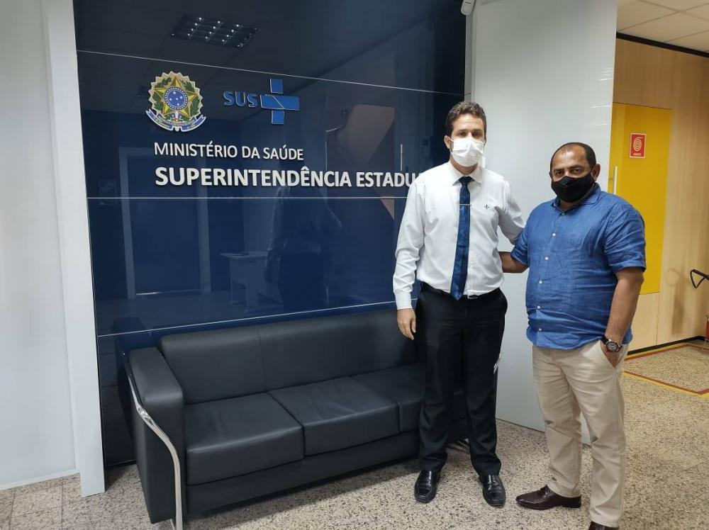 Prefeito Nandinho da Serraria cobra recursos para retomar obras paradas do município