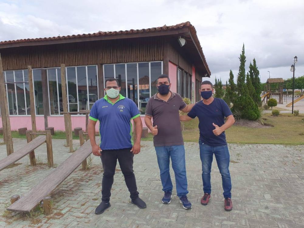 Secretário de Esportes Elder Santana realiza vistoria em áreas de esportes de Esplanada