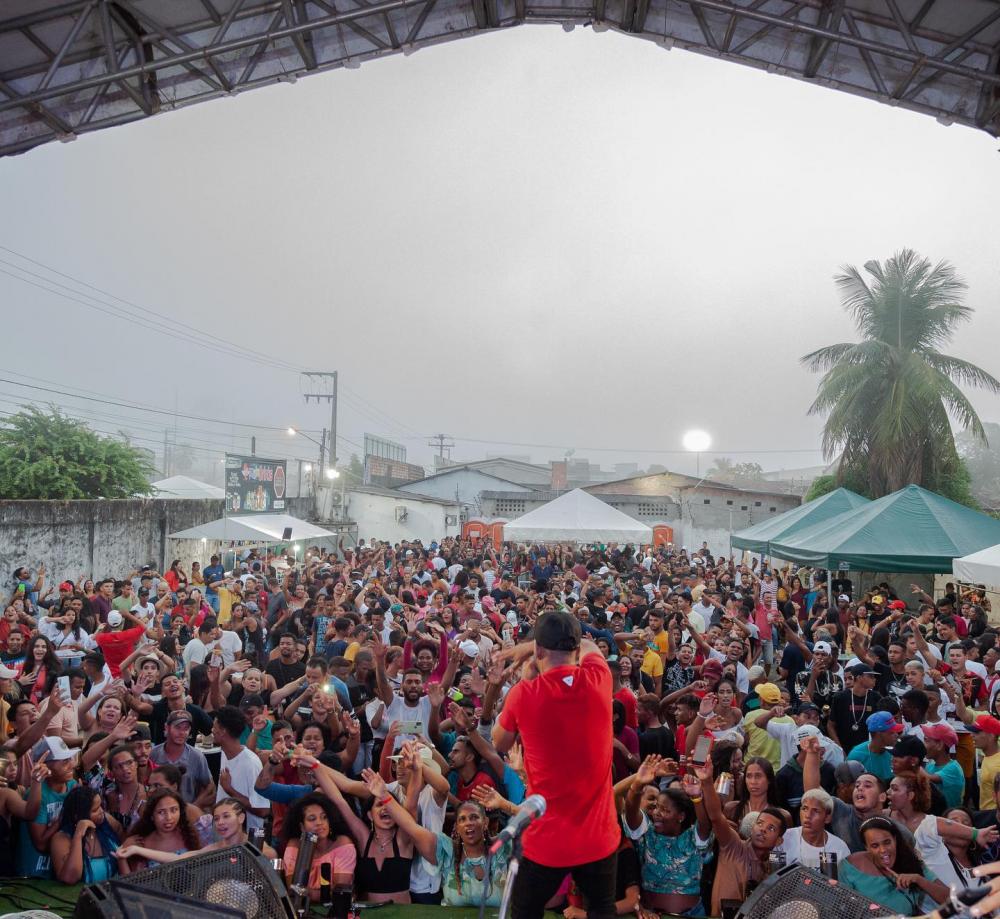 Rui Costa reduz para 1,5 mil o limite de público em eventos na Bahia