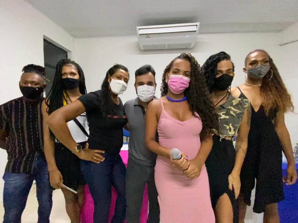 Prefeitura de Alagoinhas promove a Audiência Pública “Vidas Trans Importam”; Gestão de Esplanada fez apenas um post