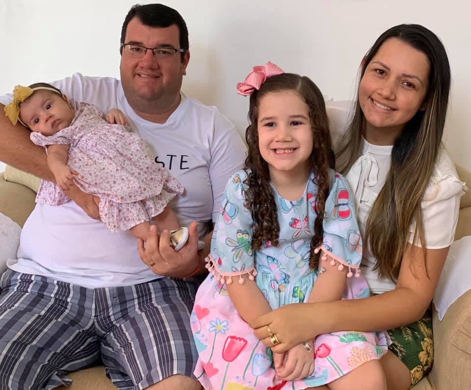 Ex-prefeito Rodrigo de Dedé comemora 10 anos de casamento com Marília Maia