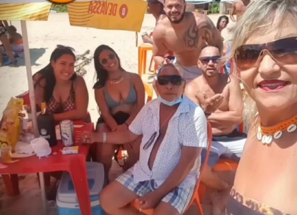 Em clique raro, ex-prefeito José Aldemir aparece curtindo Carnaval em Baixio