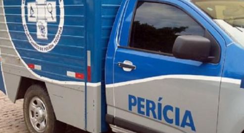 Homem é encontrado morto dentro de caminhão em Alagoinhas na tarde desta segunda-feira 