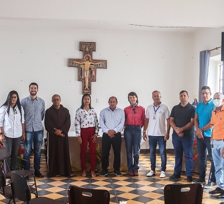 Governo Municipal recebe engenheiros para tratar da reforma do Convento de Esplanada