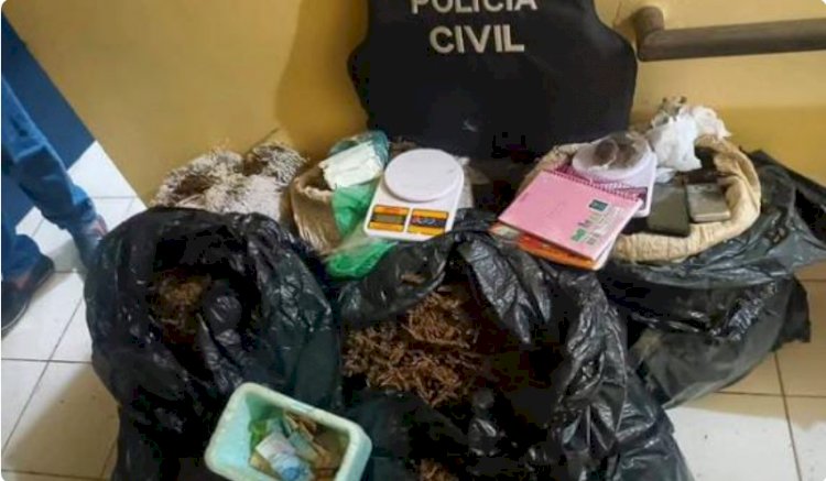 Polícia interrompe esquema de entrega de drogas em Esplanada