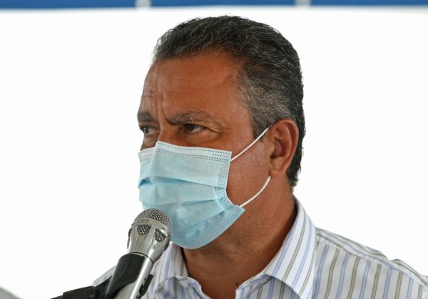 Festa de São João não é descartada, mas só deve ocorrer se maioria for vacinada, diz Rui