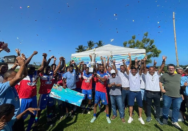 Gestão municipal realiza final da primeira copa de futebol da região da praia