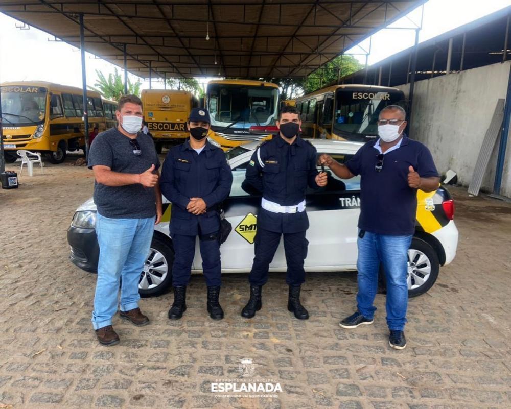 GCM recebe segundo carro recuperado pela Secretaria de Transportes