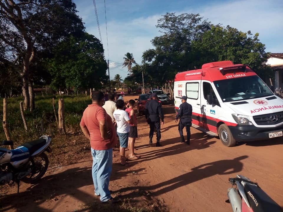 Acidente movimenta SAMU e GCM no povoado Manoel Simão em Esplanada