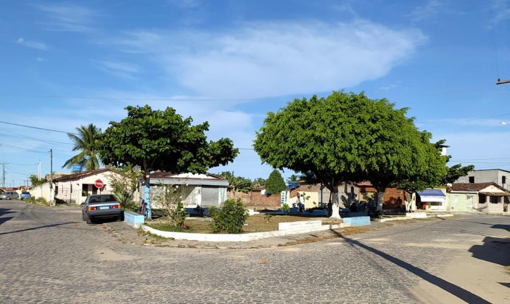 Reforma, iluminação pública e parque infantil é cobrado por vereador Lúcio Mauro para praça Santa Terezinha