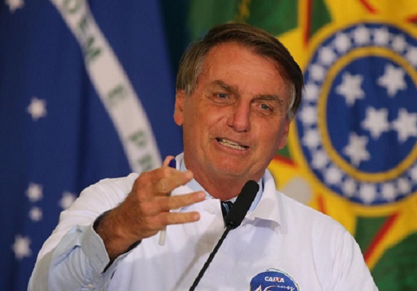 Bolsonaro diz que auxílio deve voltar em março, com quatro parcelas de R$ 250