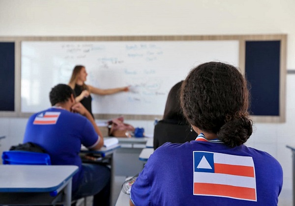 Aulas presenciais nas redes pública e privada continuam proibidas até 14 de março