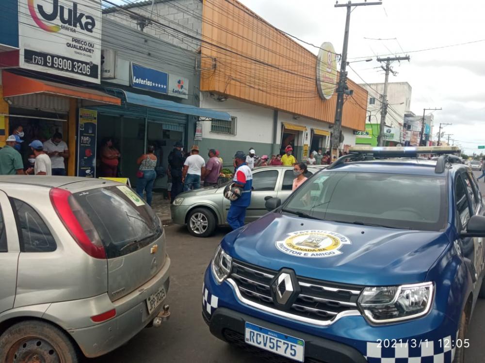 GCM já está nas ruas orientando fechamento do comércio de Esplanada