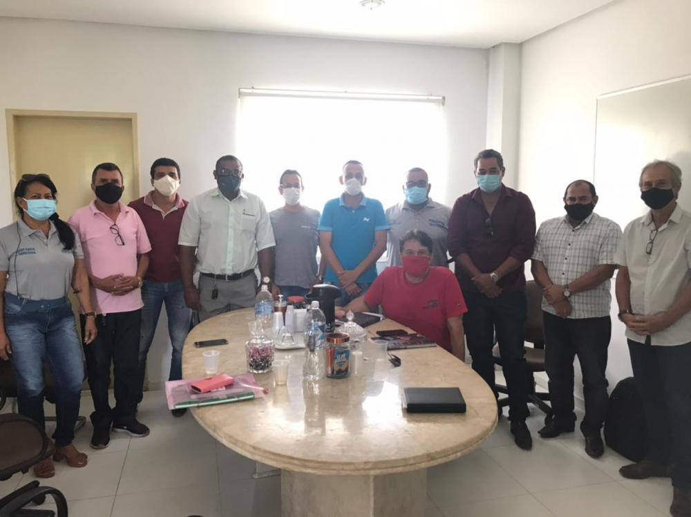 Empregabilidade: Reunião cobrada na Câmara pelo Vereador Lúcio Mauro acontece na Prefeitura de Esplanada
