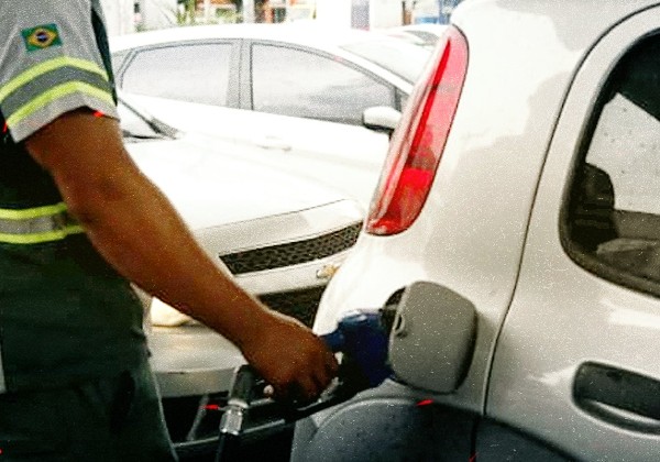 Petrobras reduz preço de gasolina e diesel nas refinarias