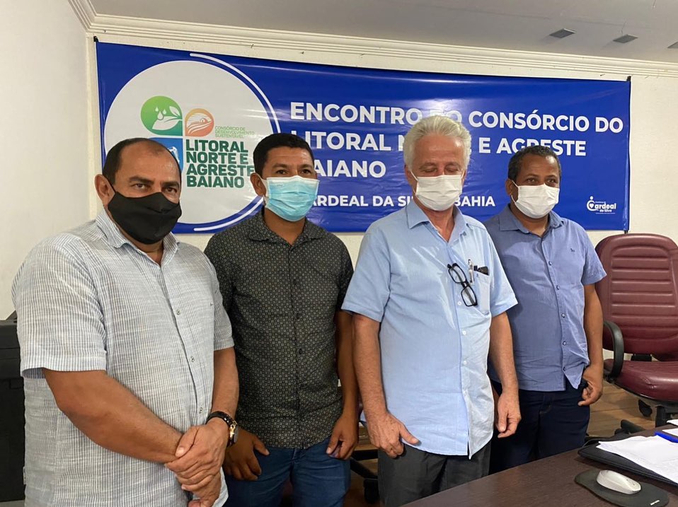  Nandinho da Serraria participa de encontro de Prefeitos em Cardeal da Silva