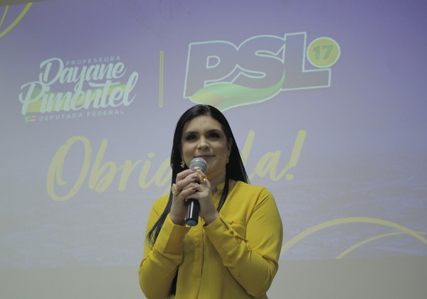Dayane Pimentel não acredita no retorno de Bolsonaro ao PSL e chama presidente de desumano