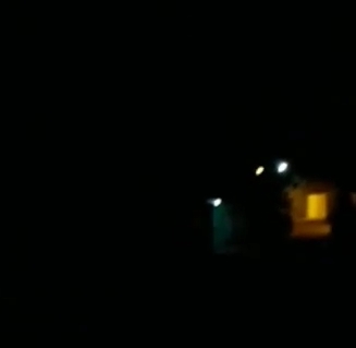 Moradora do Timbó cobra iluminação pública em sua rua e registra descaso em vídeo; Assista