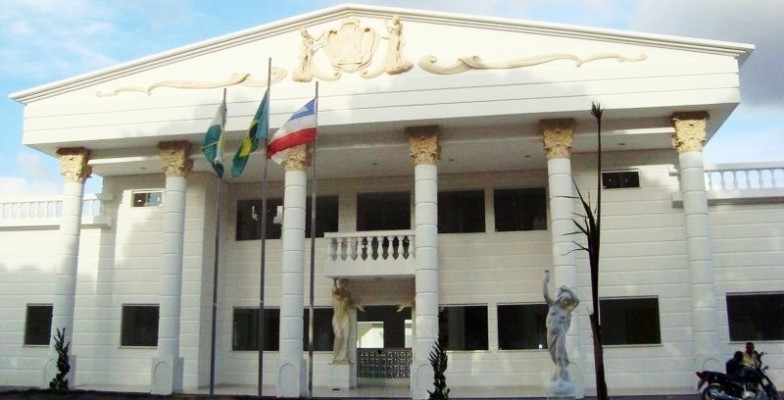 Prefeitura de Esplanada divulga nova lista de contratados do governo Nandinho da Serraria