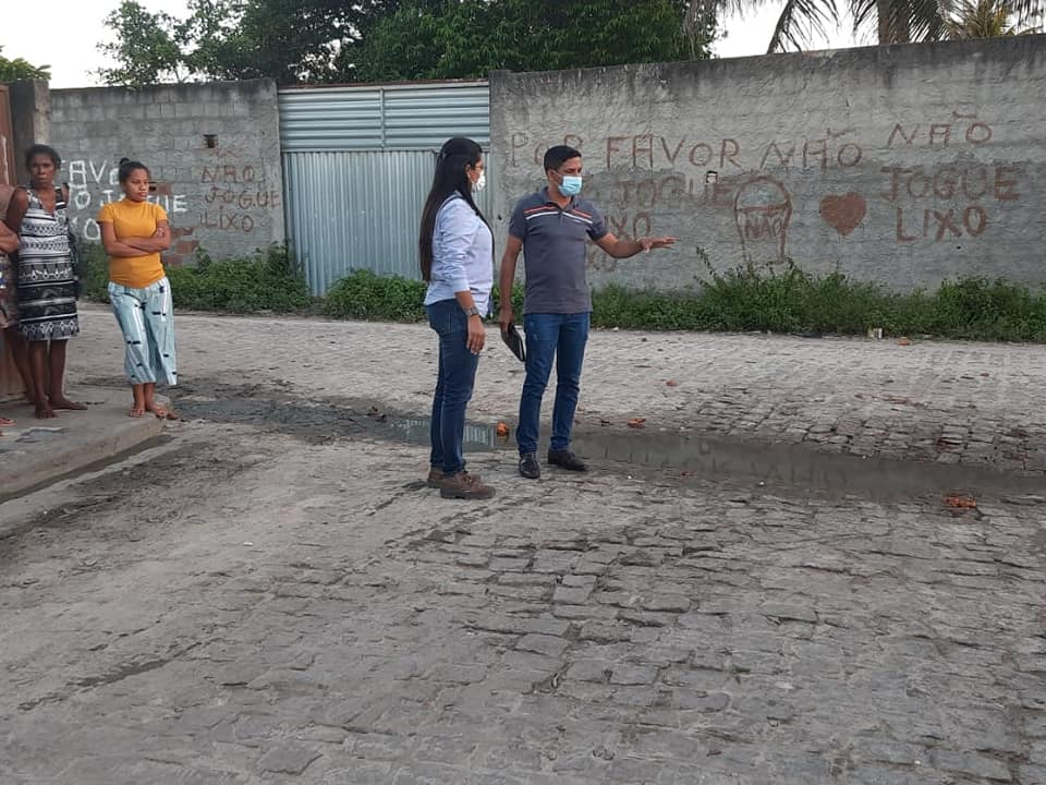 Vereador Val da Baixinha tem pedido atendido e Secretária de Obras Lizi Bárbara faz vistoria em ruas da Cidade de Deus