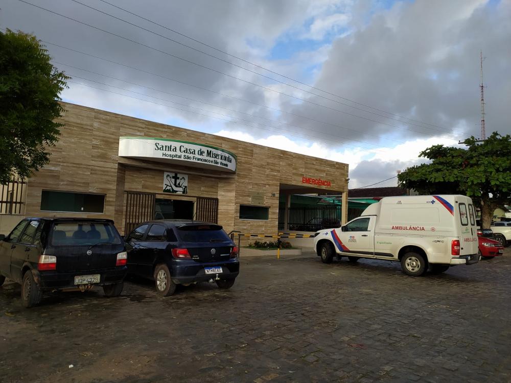 Por falta de médicos em Esplanada mulher morre em deslocamento para Entre Rios; afirma vereador