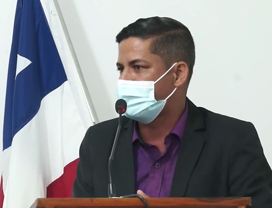 Vídeo: Vereador Val da Baixinha fala sobre ações e cobra serviços na Saúde e Infraestrutura de Esplanada