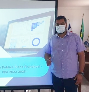 Vereador Fafau de Flavinho participa de audiência pública para o PPA 2022 à 2025 em Esplanada